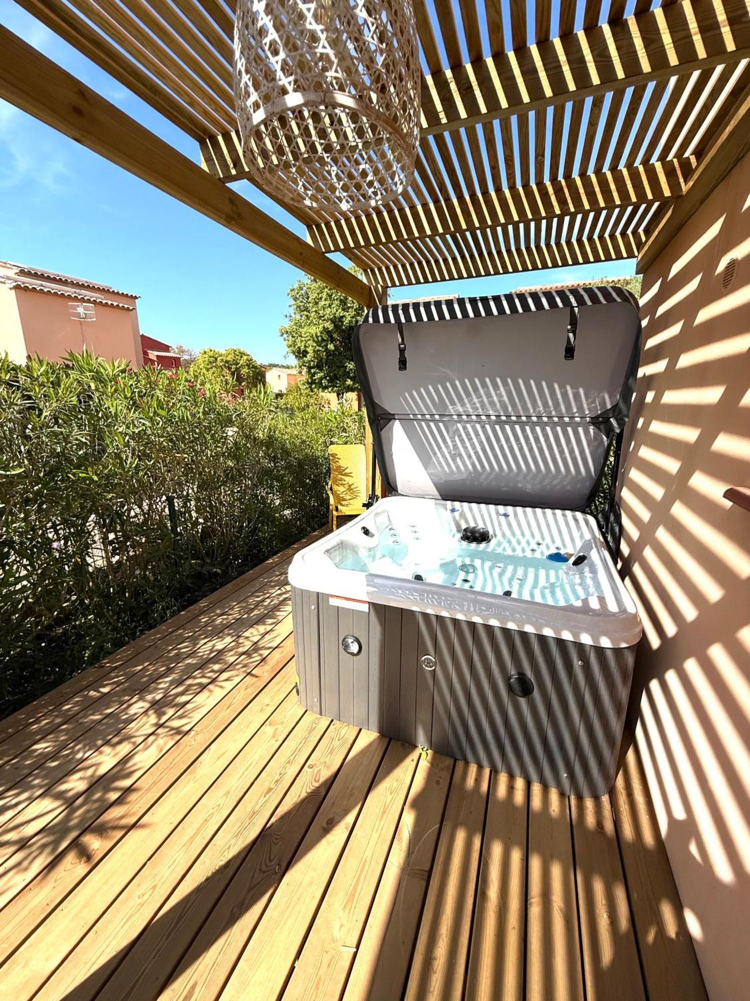 Residence Hoteliere Les Hameaux De Saint Cyprien Appartement 2 Chambres レクシ エクステリア 写真